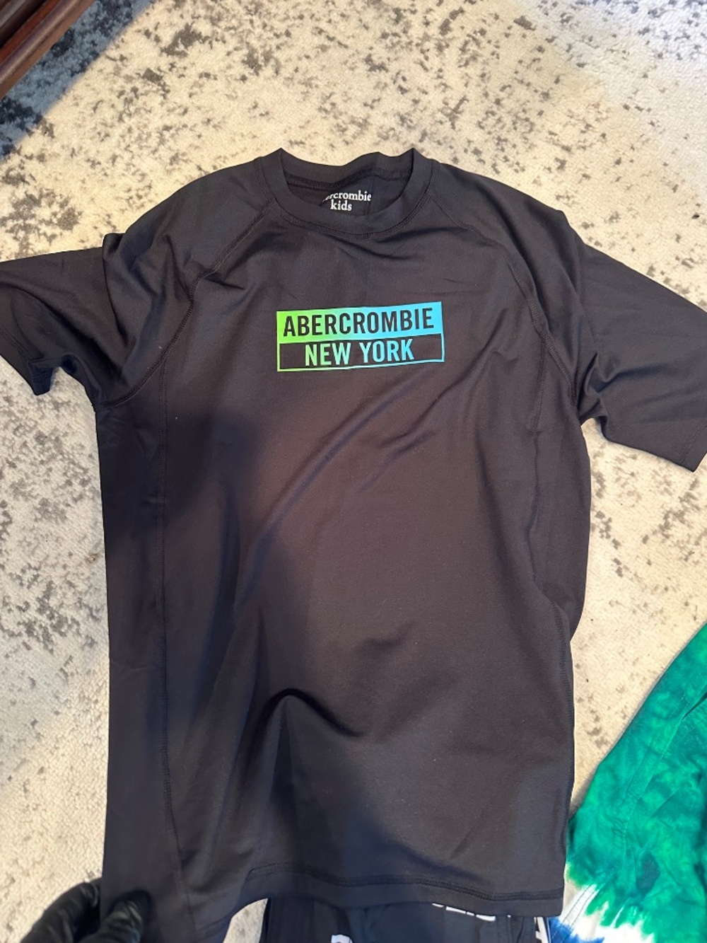 Boys Abercrombie Swim Bundle 🌊 4PC UPF 50 Shirts + Trunks (13/14) - Picture 5 of 11